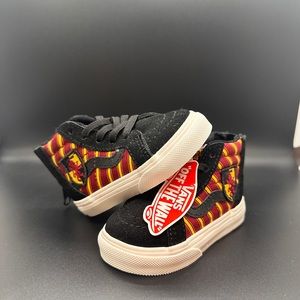 VANS x Harry Potter Gryffindor High Tops Size Kids 4